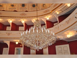 Grand lustre en cristal Marie-Thérèse à 60 flammes