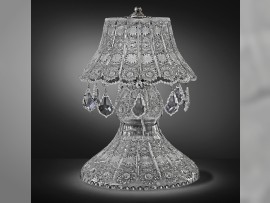 Luxurious cut crystal table lamp with PK500 cut