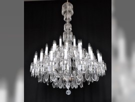 Lustre moderne en cristal de Marie-Thérèse à 36 ampoules