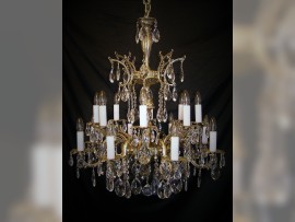 Tall chandelier made of cast brass 24 bulbs (1)