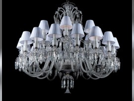 Lustre en cristal BACCARAT à 24 branches avec des nuances différentes